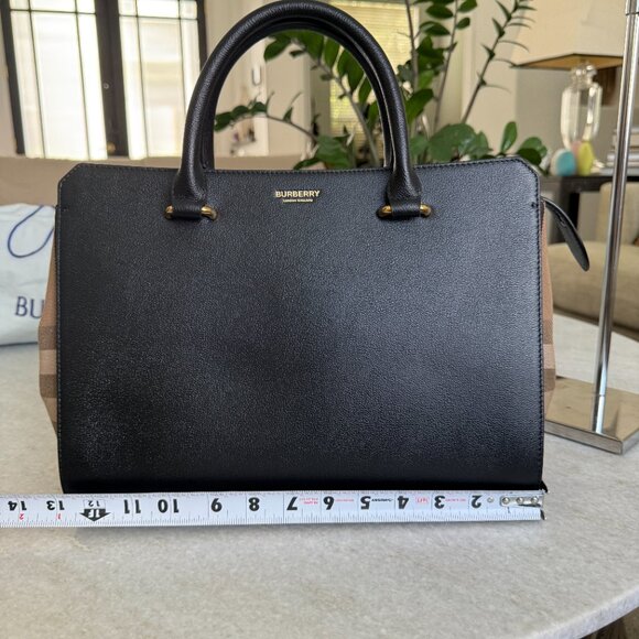 Burberry Banwell Black Leather Shoulder Bag Handbag - Picture 16 of 16